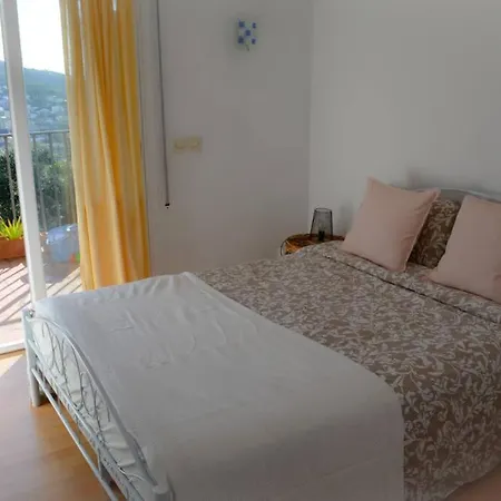 Sea Views And Swimming Pool *